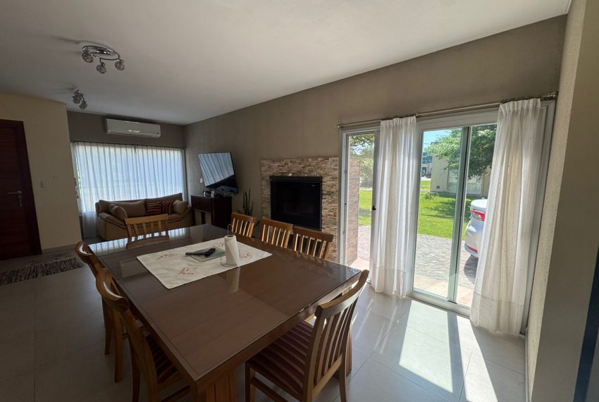 WhatsApp Image 2025-12-02 at 11.18.28 (1)